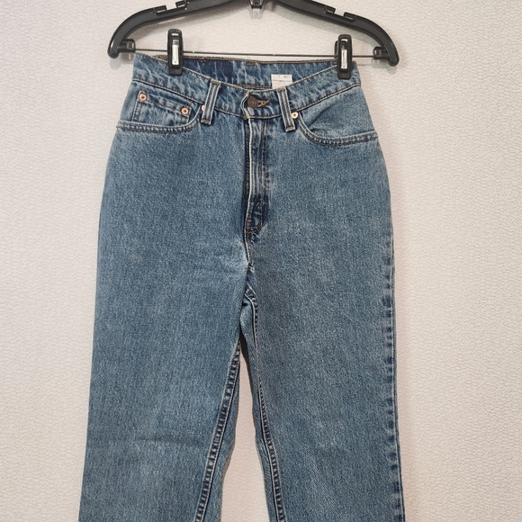 Levi's Vintage 512 Mom Jeans High Rise Size 5 - Picture 4 of 10